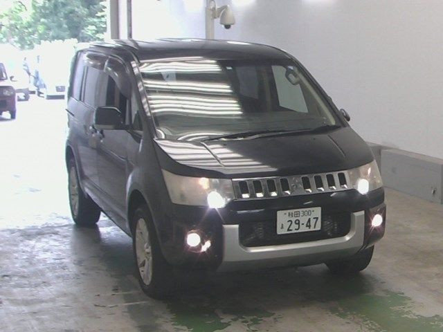 6001 MITSUBISHI DELICA D5 2013 г. (ARAI Sendai)